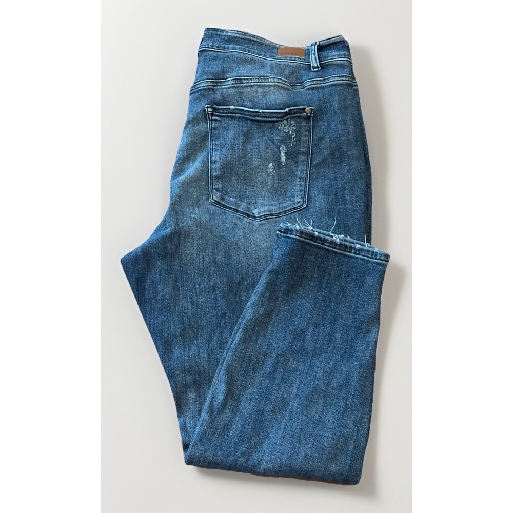 Judy Blue Womens 22W  Stretch Boyfriend Fit Jeans High Waist Distressed JB82332